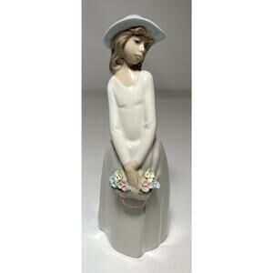 Figurine Princess House Exclusive Porcelain Girl with Blue Hat Basket 8.5"